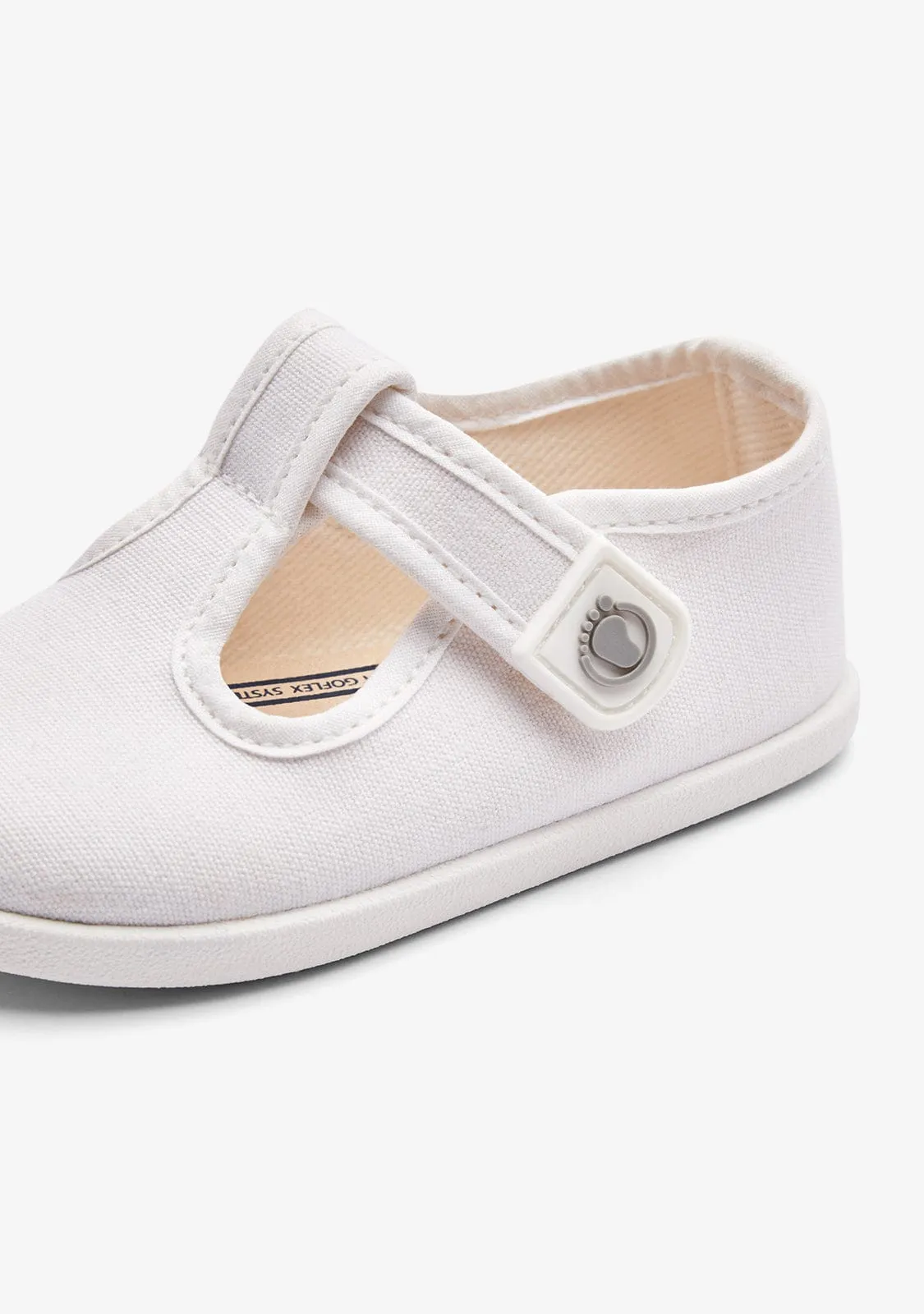 Baby´s White Canvas Mary Janes